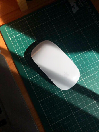 usb-c-to-sd-card-reader-white-big-1